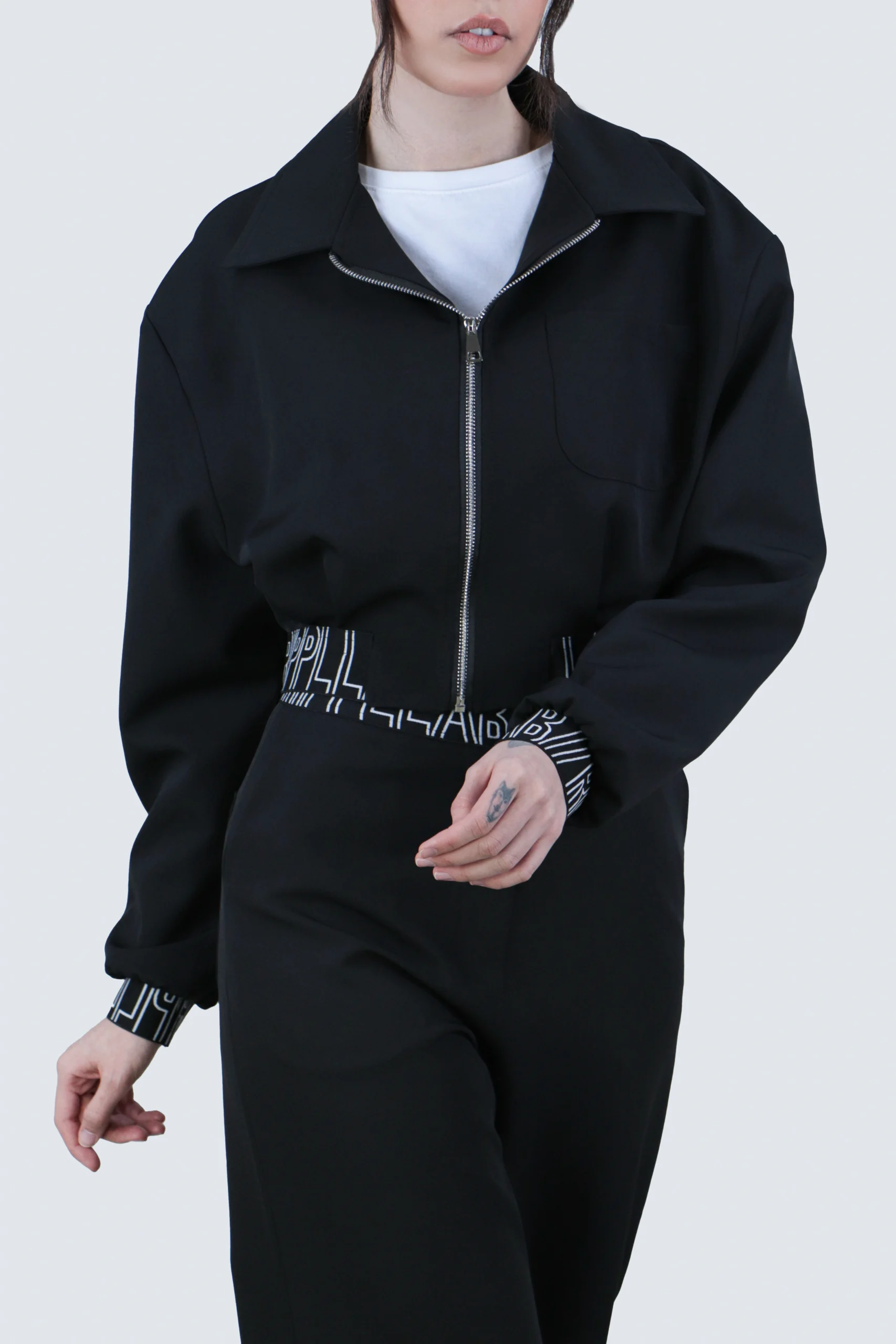 ست کراپ و شلوار حاشیه دار